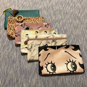 ❗️free gift w/ 6 pc. IPSY Makeup Compact Bags